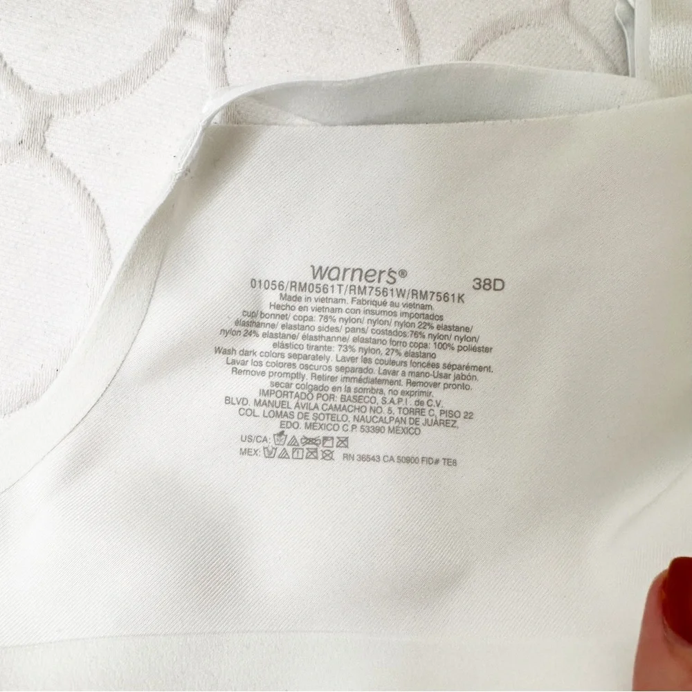 Warner's Womens Bra White Wirefree Smooth Adjustable Straps Light Padded 38D - Picture 5 of 5